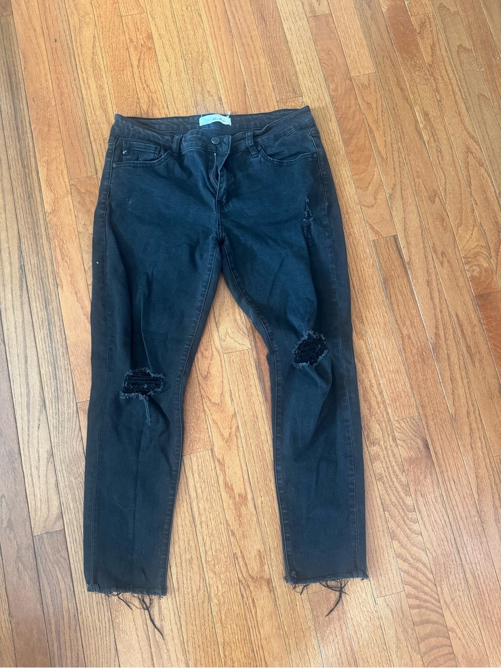 Women's Black Distressed Knee Jeans